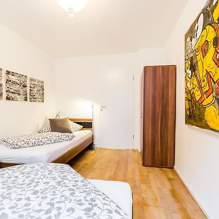 Ferien Und Messewohnug Apartment Кьолн Екстериор снимка