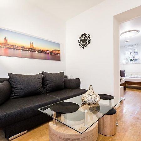 Ferien Und Messewohnug Apartment Кьолн Екстериор снимка