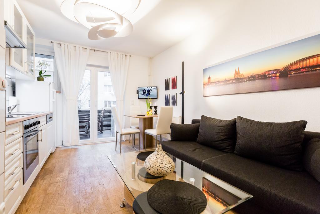 Ferien Und Messewohnug Apartment Кьолн Екстериор снимка