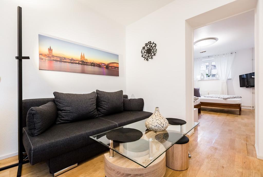 Ferien Und Messewohnug Apartment Кьолн Екстериор снимка