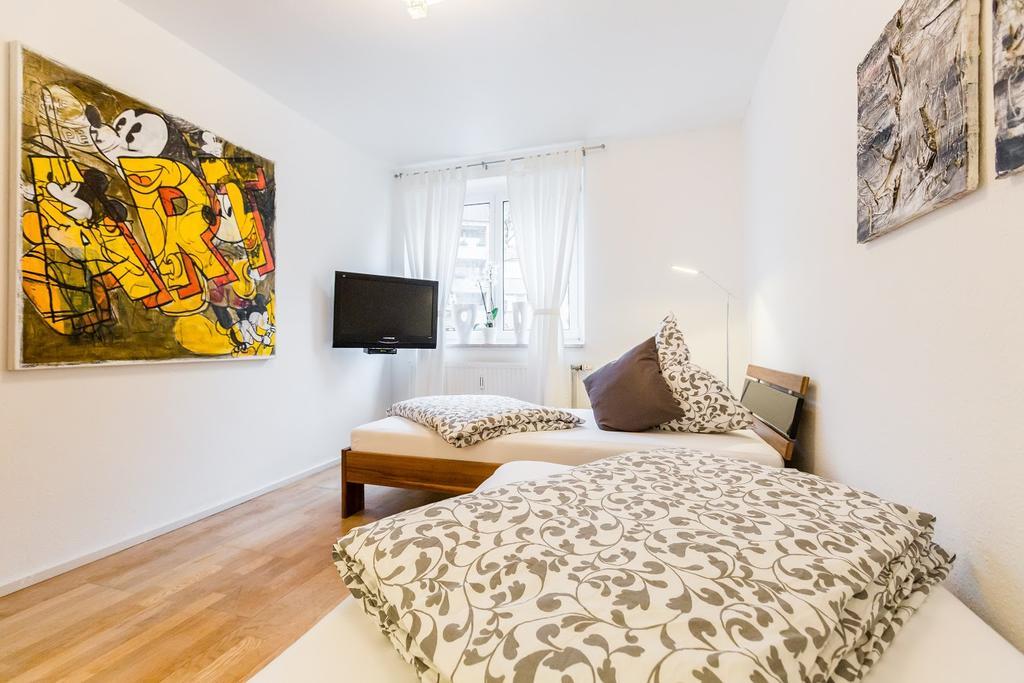 Ferien Und Messewohnug Apartment Кьолн Екстериор снимка